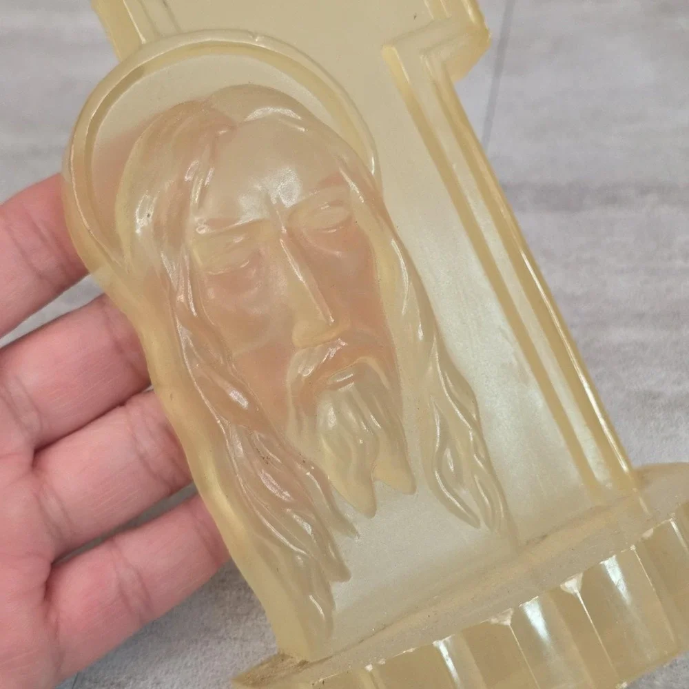 Vintage MCM Lucite Face Of Jesus Christ W. Cross Christian Crucifix Clear Yellow